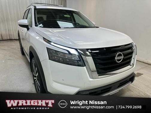 2025 Nissan Pathfinder Platinum