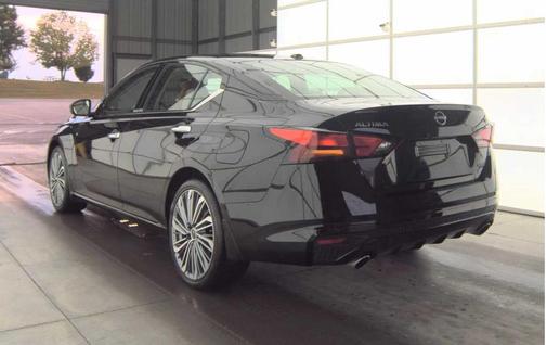 2024 Nissan Altima 2.5 SL