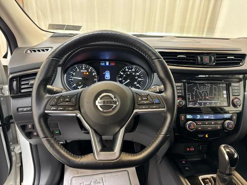 2021 Nissan Rogue Sport SL