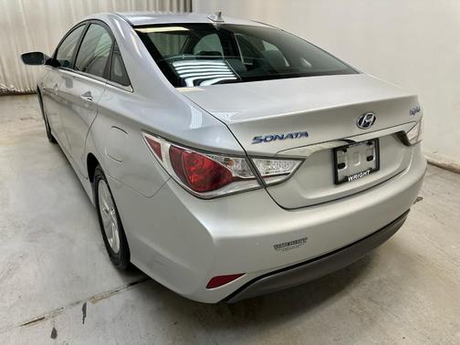 2014 Hyundai SONATA Hybrid Base