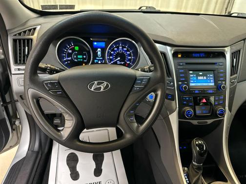 2014 Hyundai SONATA Hybrid Base