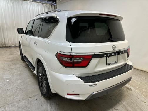 2024 Nissan Armada Platinum
