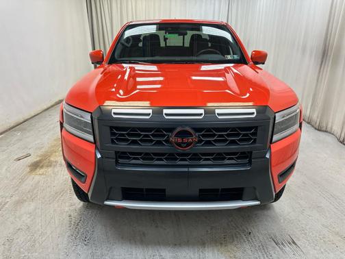 Afterburn Orang 2025 Nissan Frontier PRO-4X