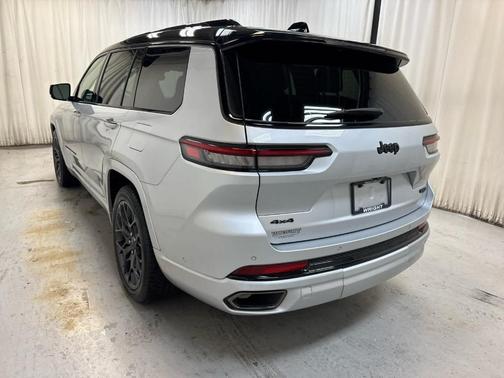 2024 Jeep Grand Cherokee L Summit