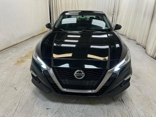 Super Black 2019 Nissan Altima 2.5 SR