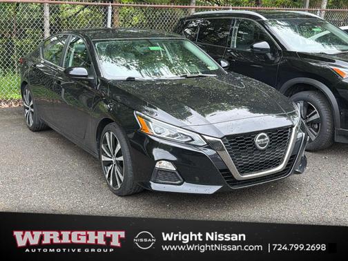 Super Black 2019 Nissan Altima 2.5 SR
