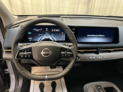 2025 Nissan ARIYA PLATINUM+