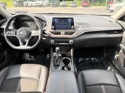 Gray Sky Pearl 2023 Nissan Altima 2.5 SR
