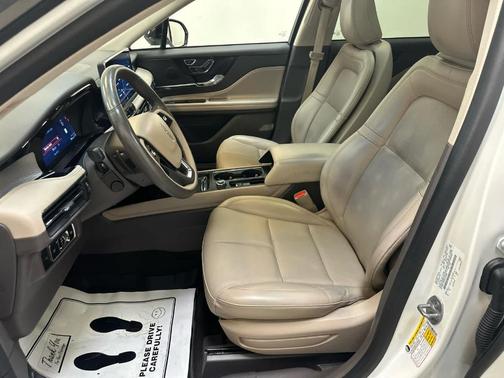 Pristine White 2023 Lincoln Corsair Standard