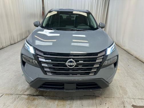 Boulder Gray Metallic 2026 Nissan Rogue SV