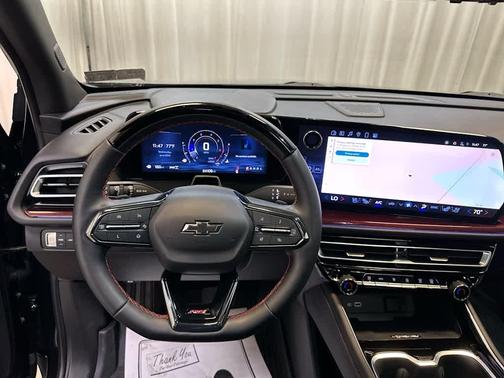 Mosaic Black Metallic 2024 Chevrolet Traverse RS