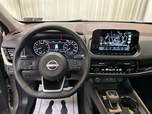 2022 Nissan Rogue SL
