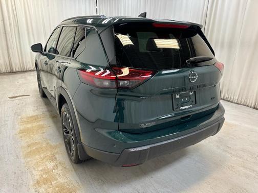 Obsidian Green 2026 Nissan Rogue Dark Armor