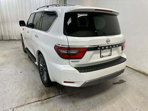 2022 Nissan Armada Platinum
