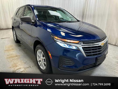 Blue Glow Metallic 2022 Chevrolet Equinox LS