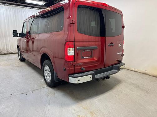 2017 Nissan NV Passenger NV3500 HD SL V8