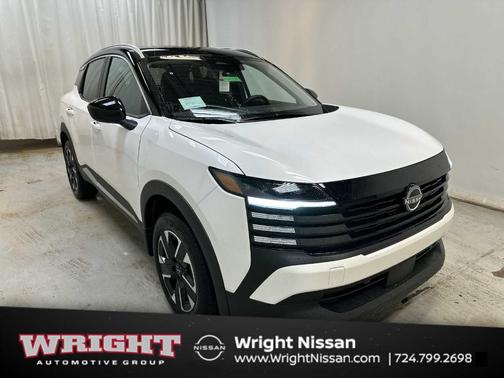2t Wht Blk Roof 2026 Nissan Kicks SV