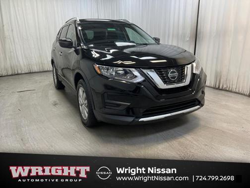 Photo 1 of 3 of 2019 Nissan Rogue SV