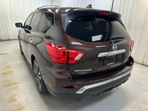 2019 Nissan Pathfinder Platinum