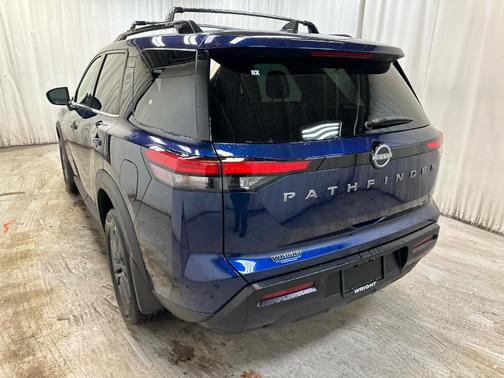 Deep Ocean Blue 2026 Nissan Pathfinder SV