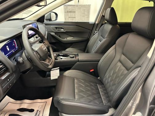 Gun Metallic 2026 Nissan Rogue Platinum