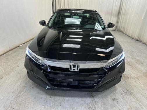 Crystal Black Pearl 2019 Honda Accord EX