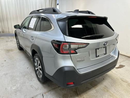 Ice Silver Metallic 2024 Subaru Outback Premium