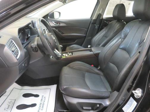 Jet Black Mica 2017 Mazda Mazda3 Grand Touring
