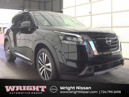 Super Black 2025 Nissan Pathfinder Platinum