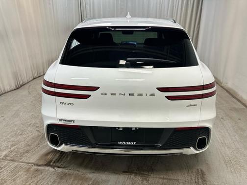 2024 Genesis GV70 2.5T