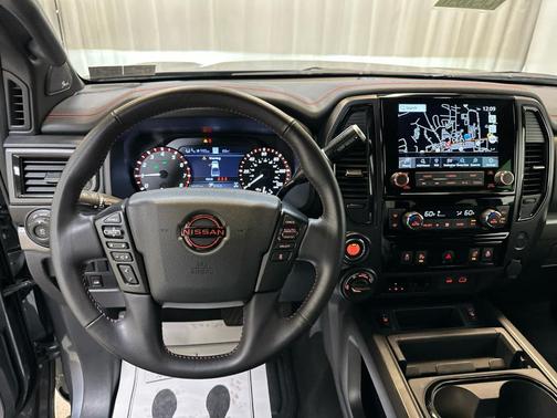 2024 Nissan Titan PRO-4X