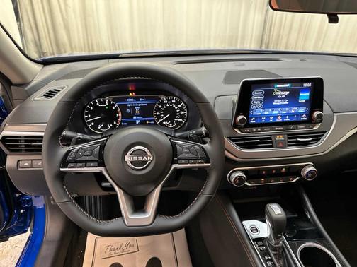 2025 Nissan Altima SR