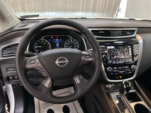 Pearl White Tri-Coat 2024 Nissan Murano Platinum