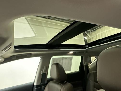 Pearl White Tri-Coat 2024 Nissan Murano Platinum