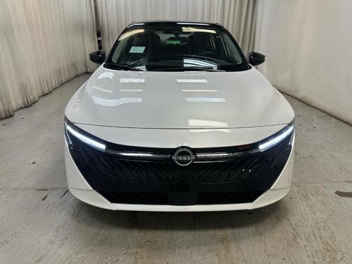 Aspen White Tricoat 2026 Nissan Sentra SR