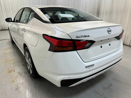 2025 Nissan Altima S