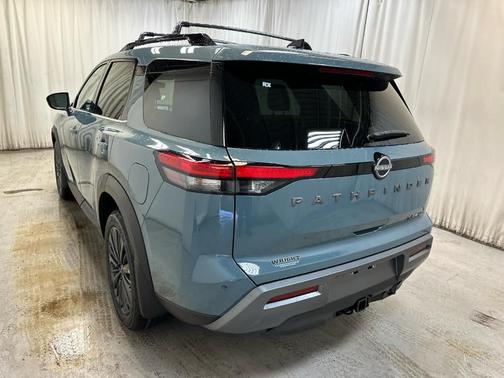 Baltic Teal 2026 Nissan Pathfinder SL