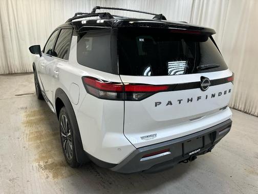 White / Black 2026 Nissan Pathfinder Platinum