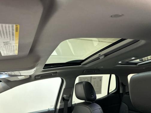 Volcanic Red 2023 GMC Acadia SLT