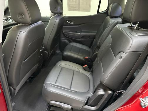 Volcanic Red 2023 GMC Acadia SLT