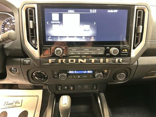 2025 Nissan Frontier SV