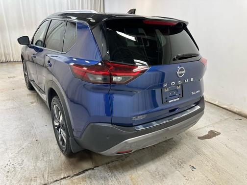 2022 Nissan Rogue SL