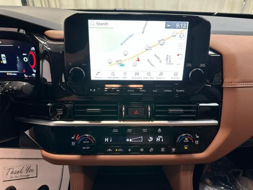 2025 Nissan Pathfinder Platinum