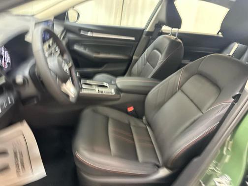 Tactical Green Metallic 2026 Nissan Altima SR
