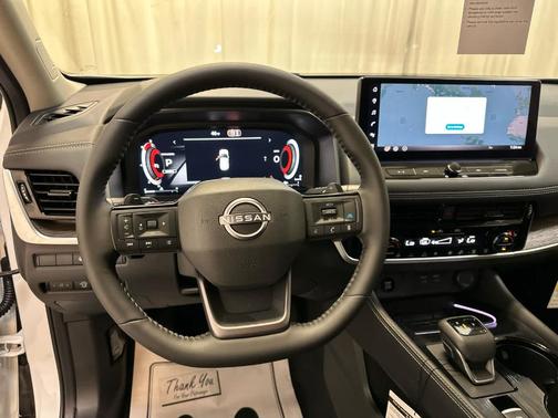 Everest White P 2026 Nissan Rogue Platinum