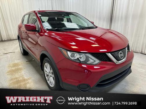 Palatial Ruby 2018 Nissan Rogue Sport S