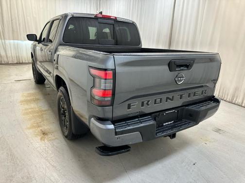 Gun Metallic 2026 Nissan Frontier SV