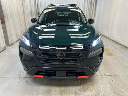 Obsidian Black 2026 Nissan Rogue