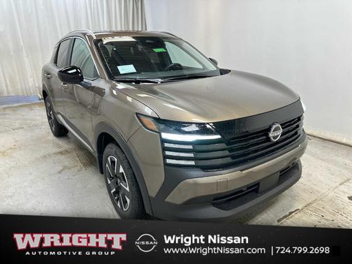 Canyon Bronze M 2026 Nissan Kicks SV