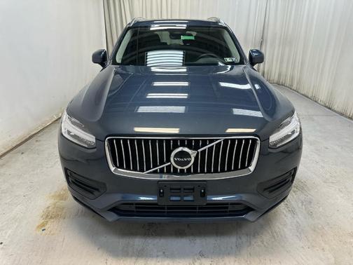 2023 Volvo XC90 B5 Core